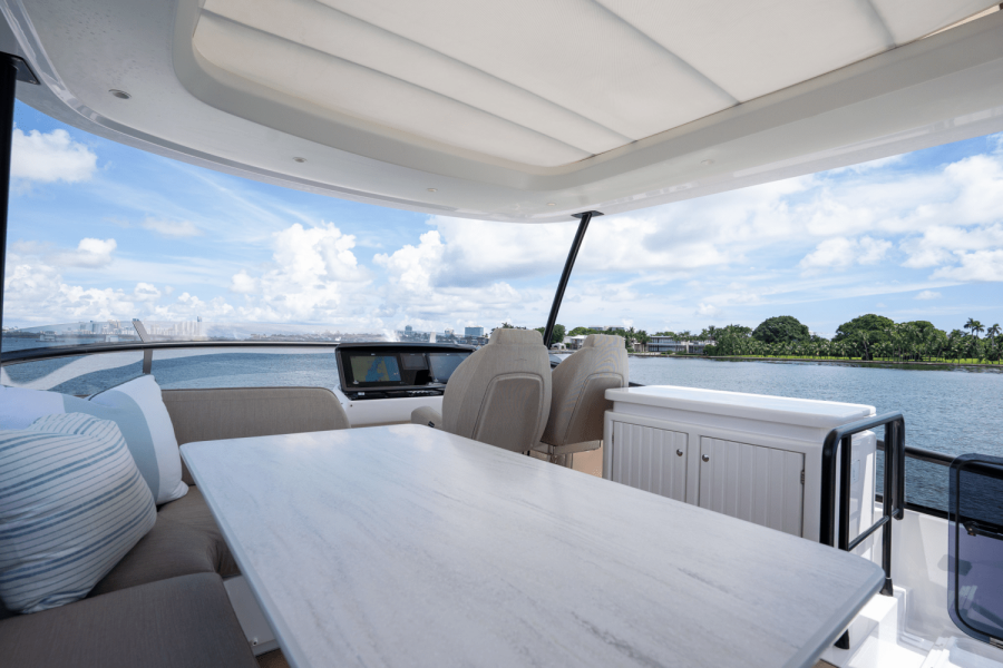 60ft Azimut Yacht For Sale