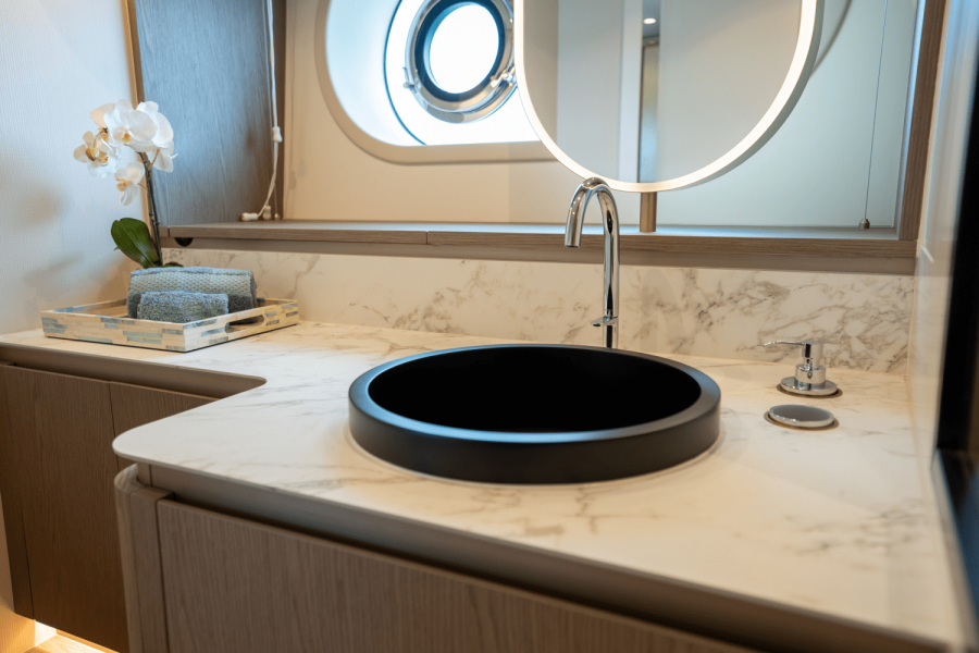 60ft Azimut Yacht For Sale