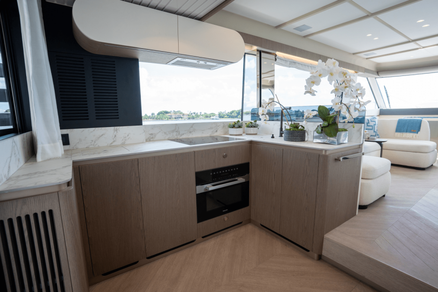 60ft Azimut Yacht For Sale