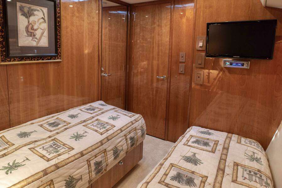 SONORA 72ft Hatteras Yacht For Sale