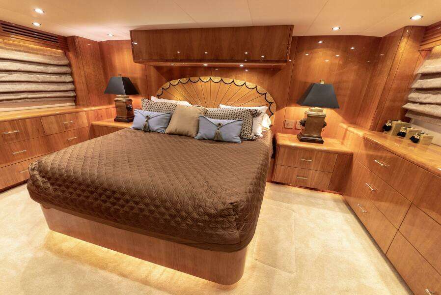 SONORA 72ft Hatteras Yacht For Sale