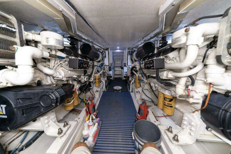 SONORA 72ft Hatteras Yacht For Sale