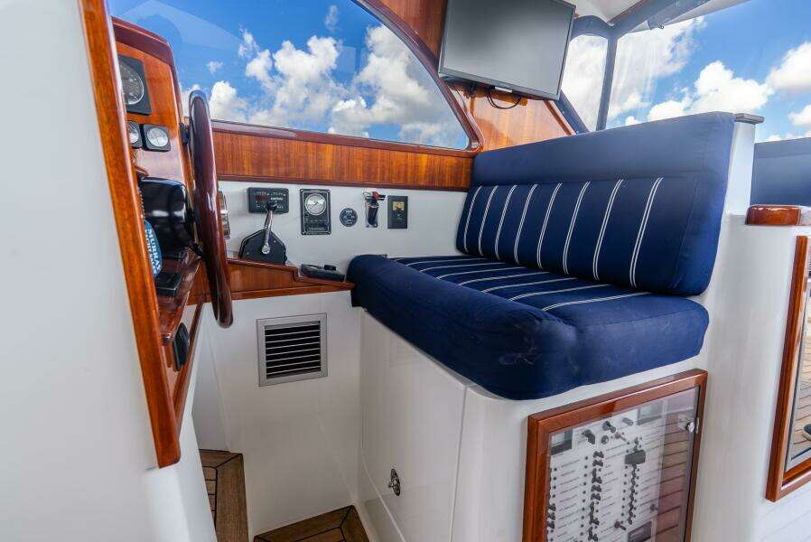 Volatility 38ft San Juan Yacht For Sale