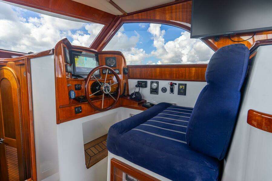 Volatility 38ft San Juan Yacht For Sale
