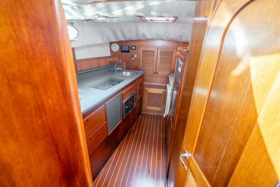 Volatility 38ft San Juan Yacht For Sale