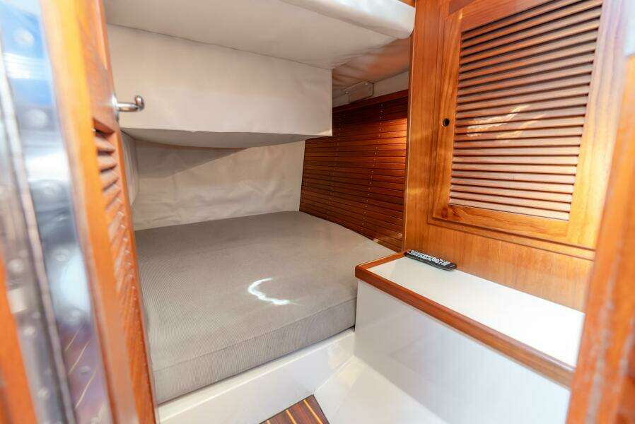 Volatility 38ft San Juan Yacht For Sale