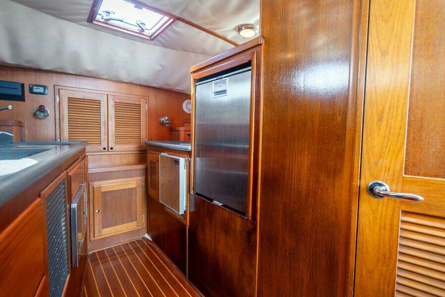 Volatility 38ft San Juan Yacht For Sale