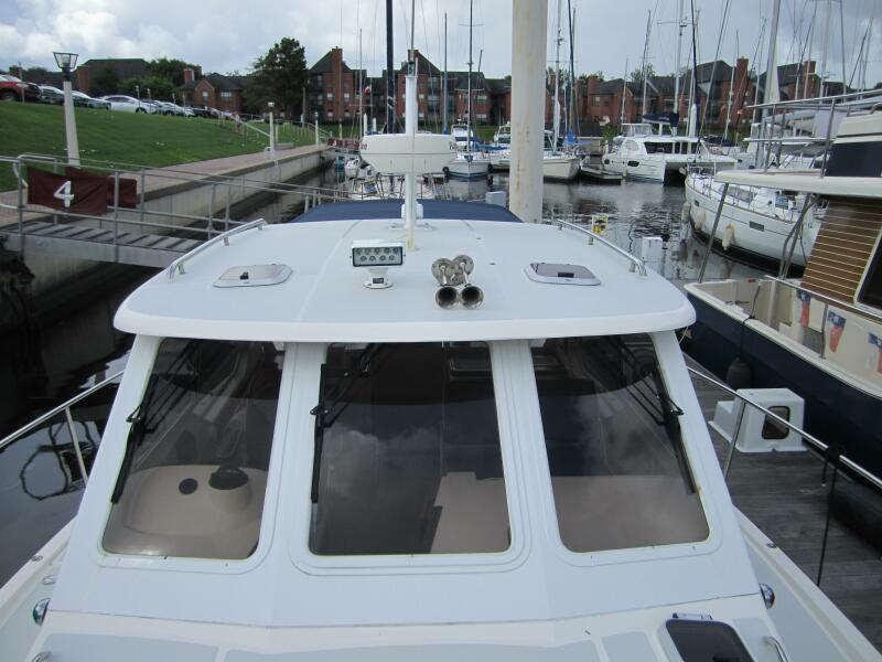2005 True North 33