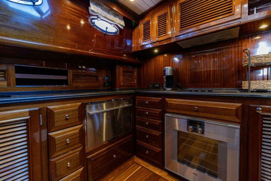 HOLLY ANN 64ft Vicem Yacht For Sale