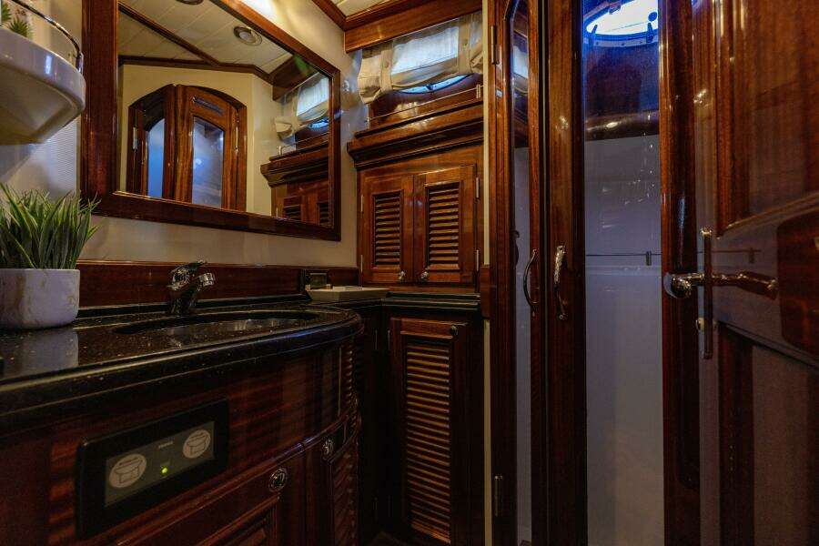 HOLLY ANN 64ft Vicem Yacht For Sale