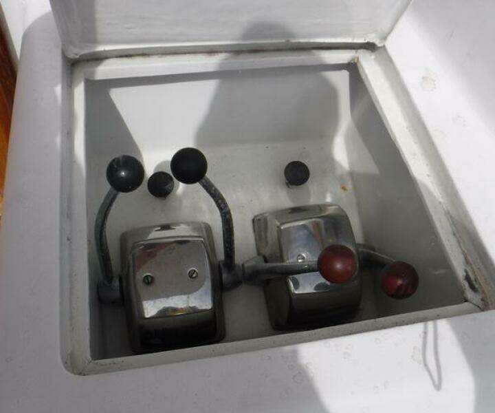 44ft Ocean Yachts Yacht For Sale