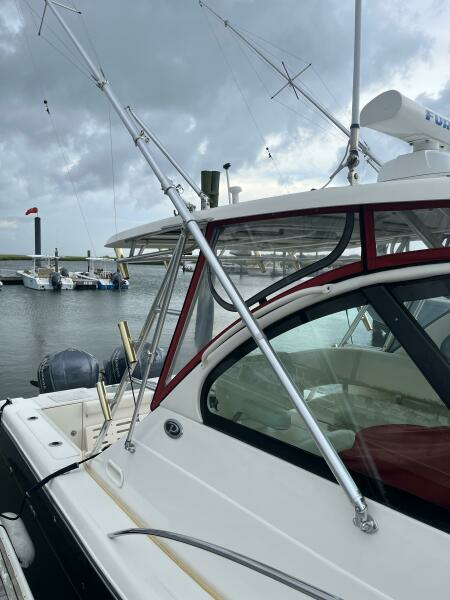 33ft Pursuit Yacht For Sale