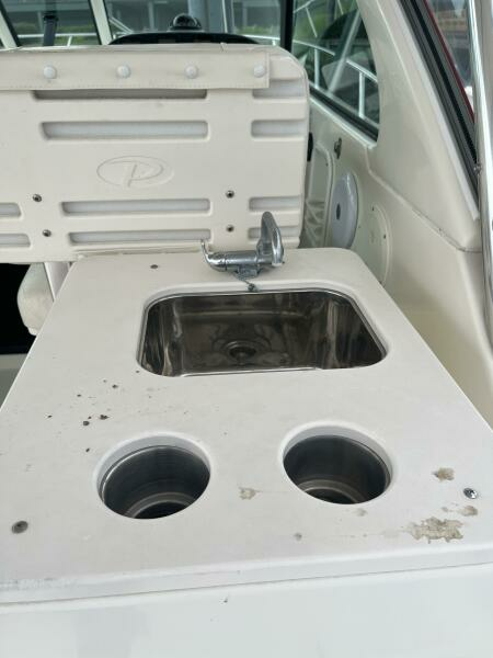 33ft Pursuit Yacht For Sale