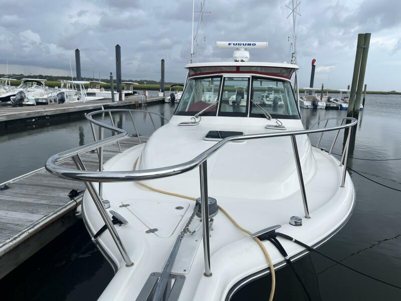 2006 Pursuit 3370 Offshore