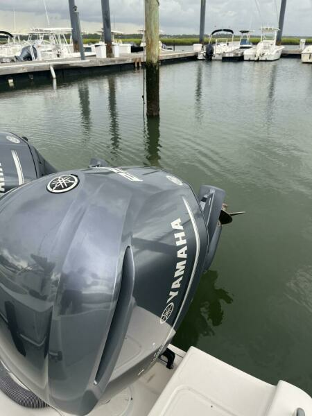 33ft Pursuit Yacht For Sale