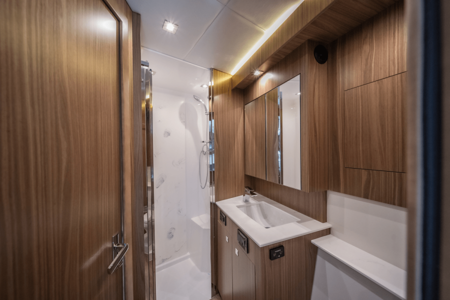 50ft Cruisers Yachts Yacht For Sale