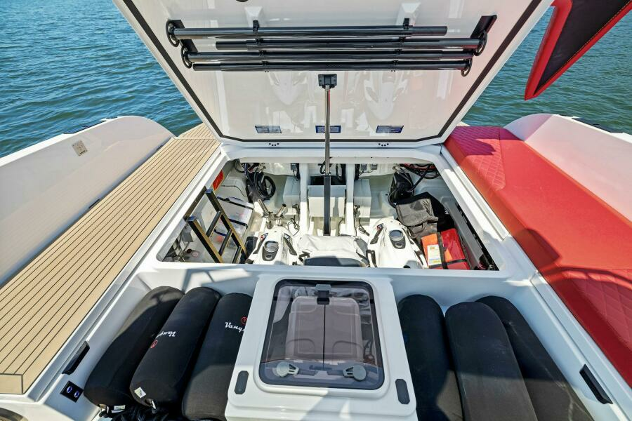 Vanquish VQ40
