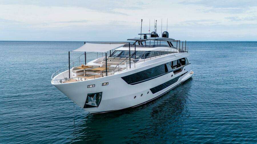 ISOTTA 98ft Ferretti Yachts Yacht For Sale