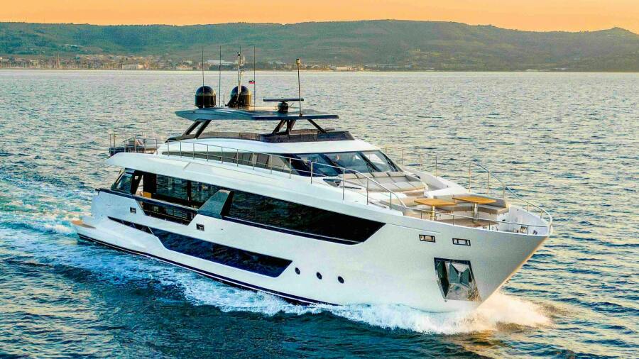 98' 2023 Ferretti Yachts Ferretti 1000
