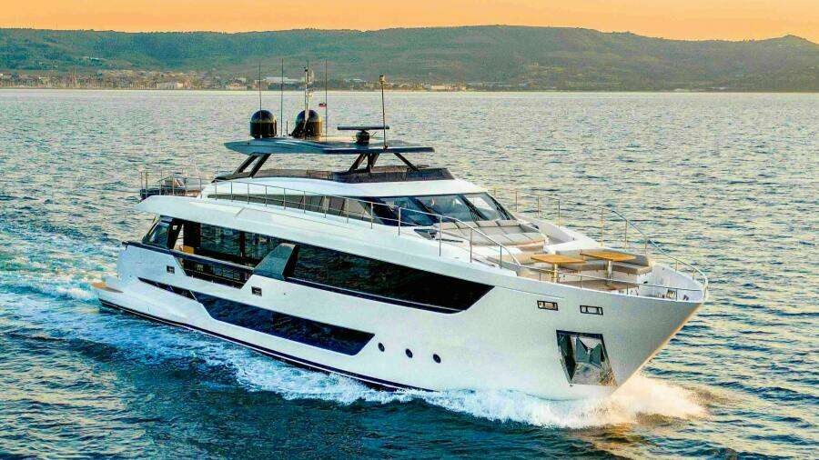 ISOTTA 98ft Ferretti Yachts Yacht For Sale