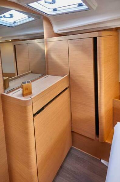 2025 Jeanneau Sun Odyssey 410