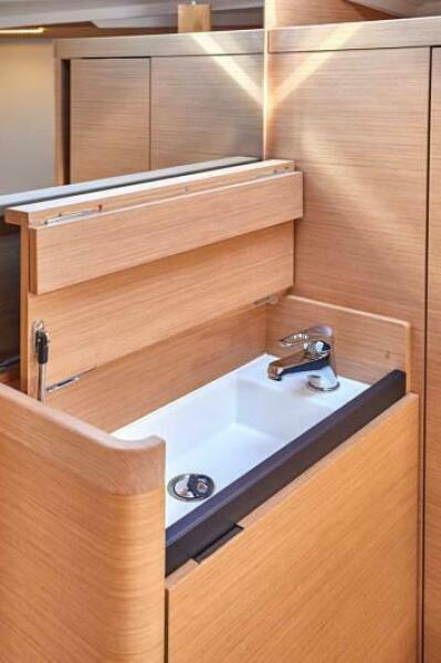 2025 Jeanneau Sun Odyssey 410