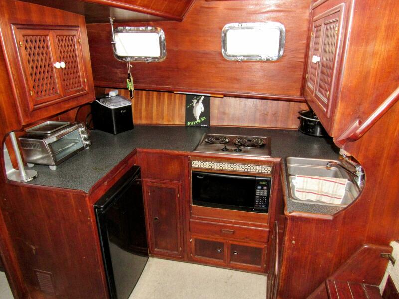 1983 Tung Hwa