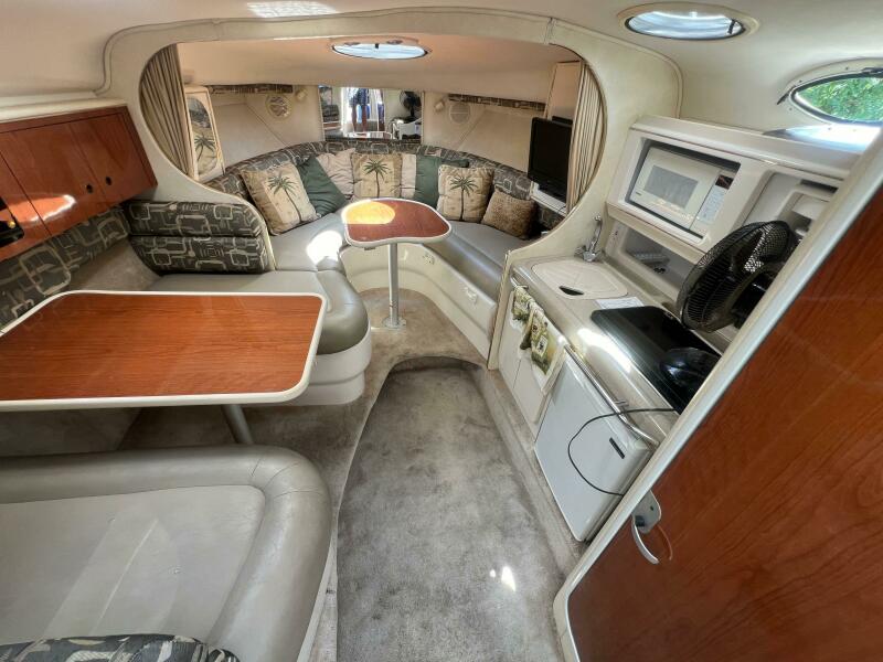 2000 Monterey 302 Cruiser