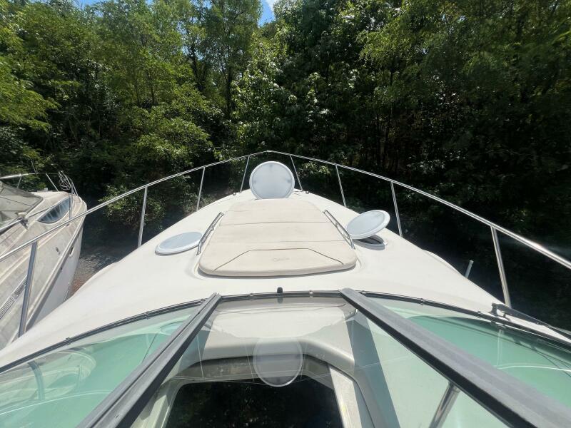 2000 Monterey 302 Cruiser