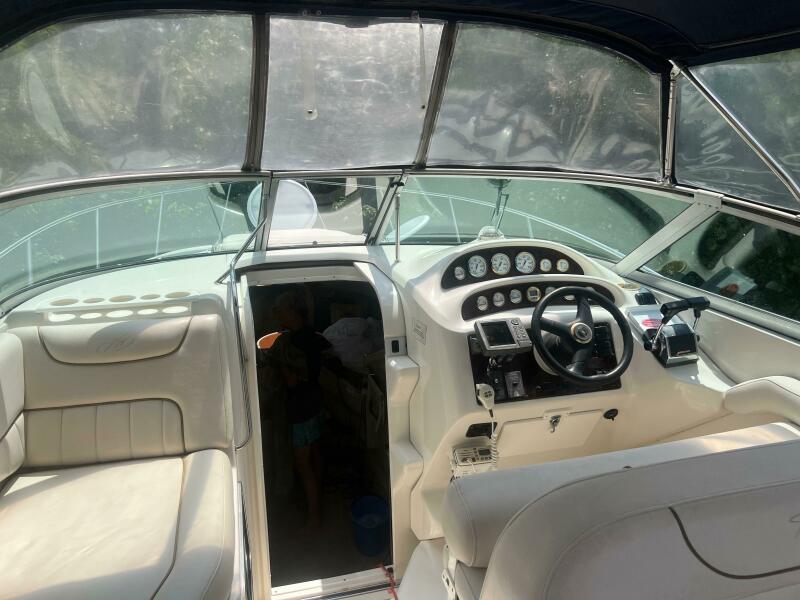 2000 Monterey 302 Cruiser