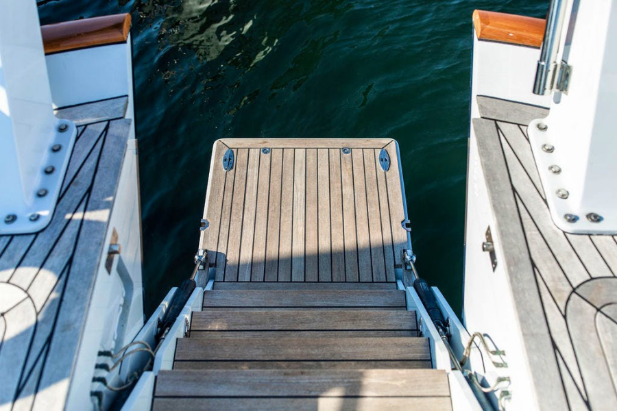 CABOCHON 91ft Ta Chiao Bro Yacht For Sale