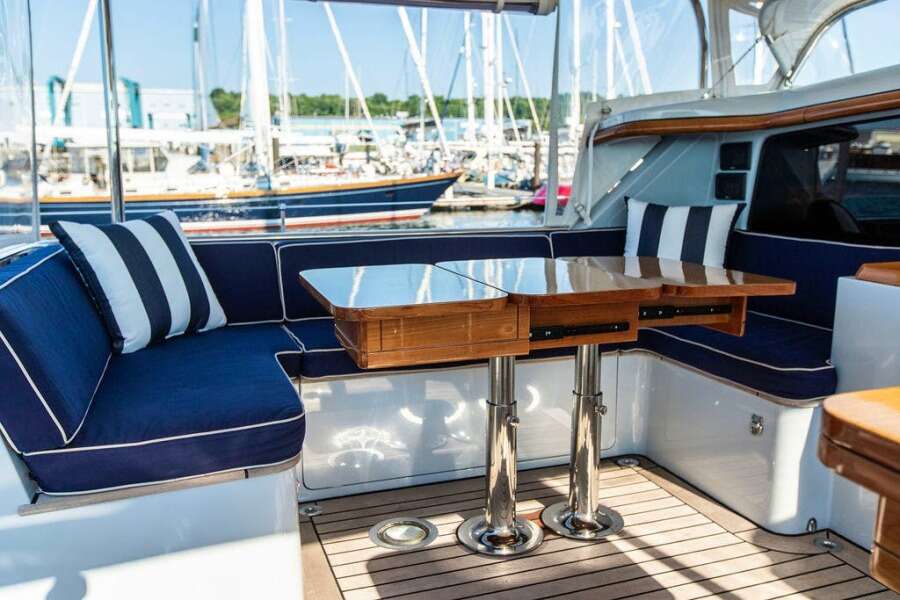 CABOCHON 91ft Ta Chiao Bro Yacht For Sale