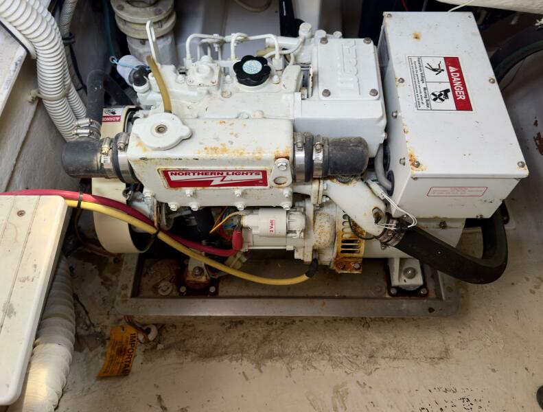 2005 Catalina 387