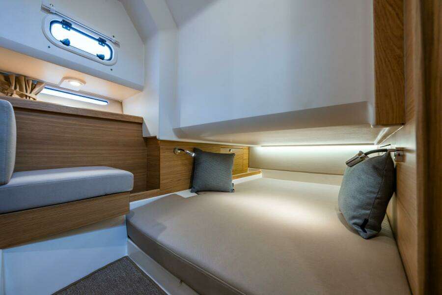 40ft Nimbus Yacht For Sale