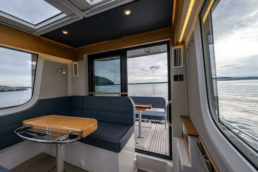 40ft Nimbus Yacht For Sale