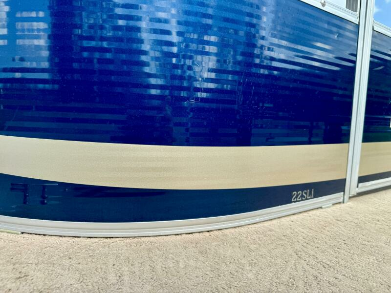 21ft Bennington Yacht For Sale