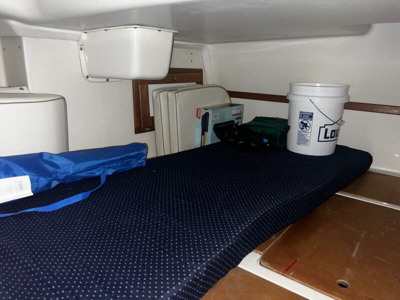 1996 Catalina 320