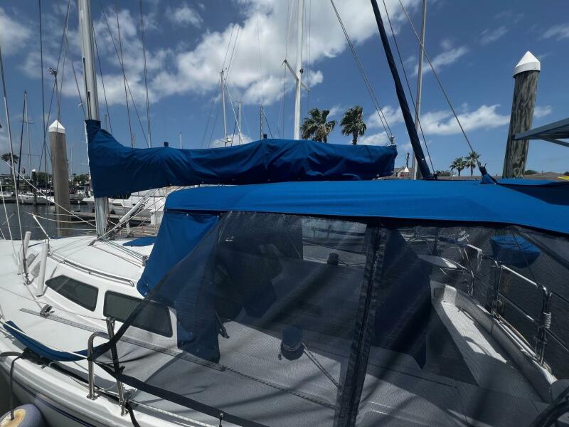 1996 Catalina 320