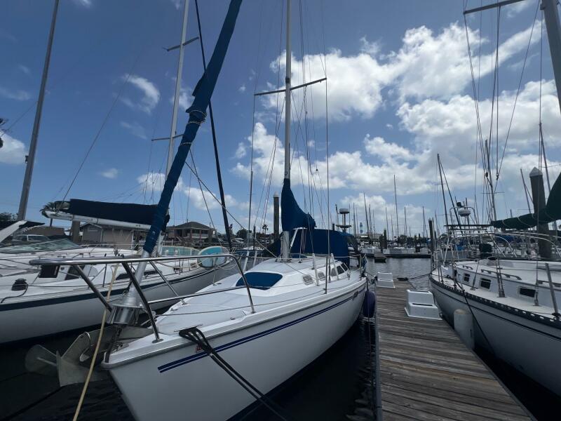 1996 Catalina 320