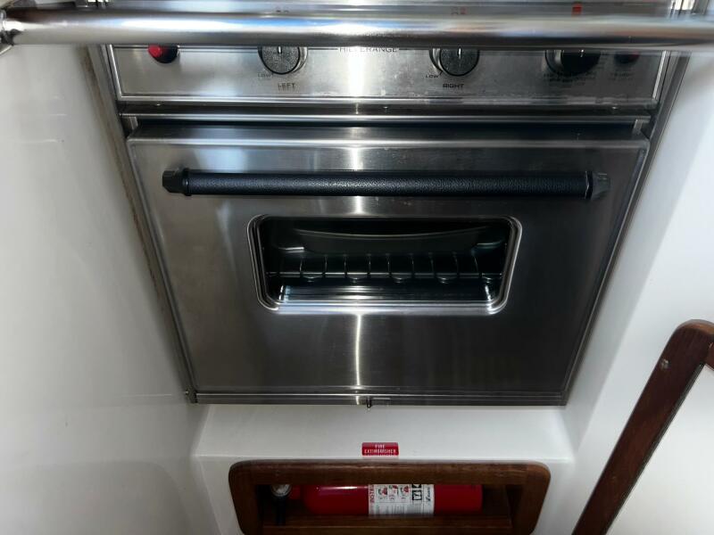 1996 Catalina 320