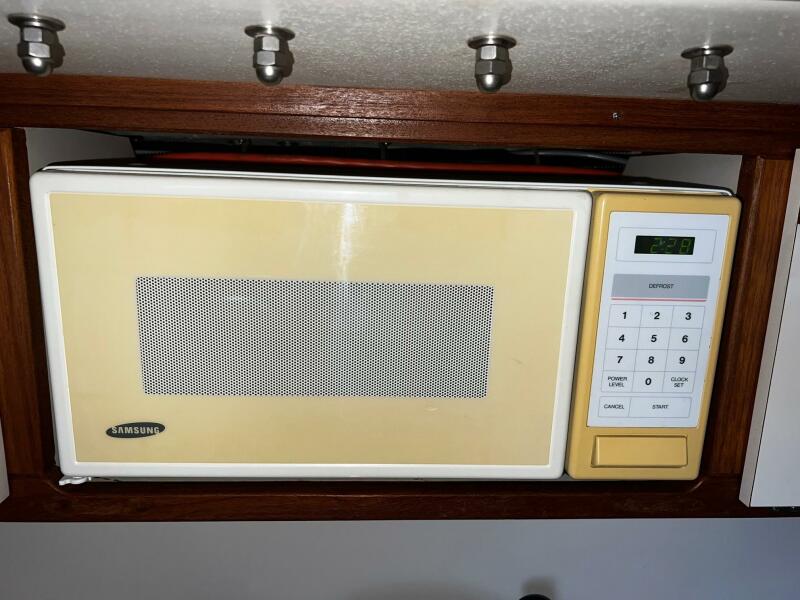 1996 Catalina 320