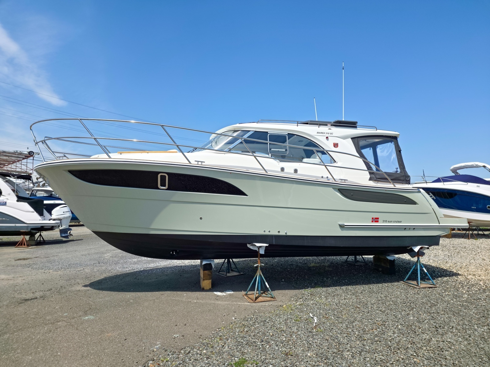 31ft Marex Yacht For Sale