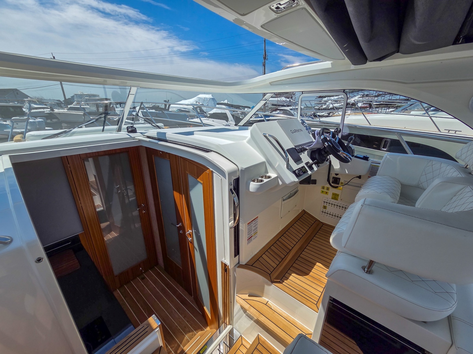 31ft Marex Yacht For Sale