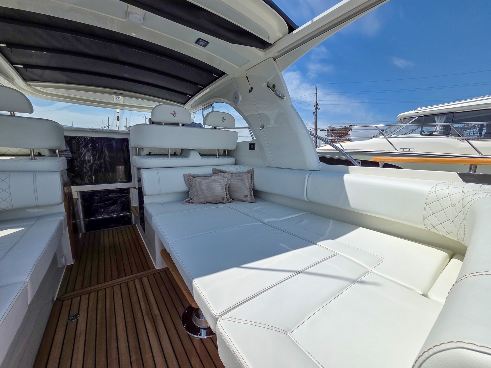 31ft Marex Yacht For Sale
