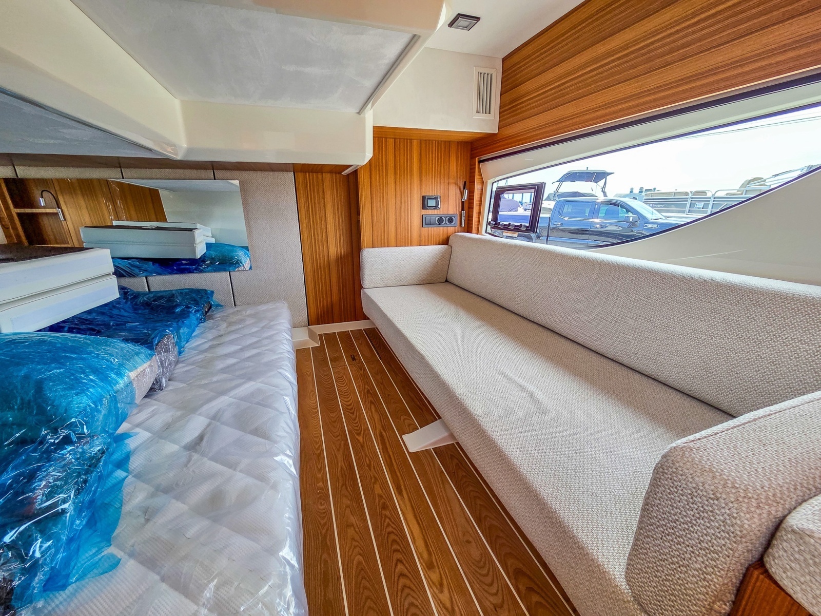 44ft Marex Yacht For Sale