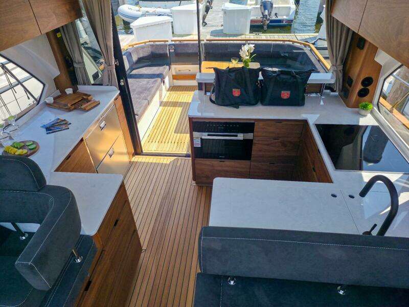 44ft Marex Yacht For Sale