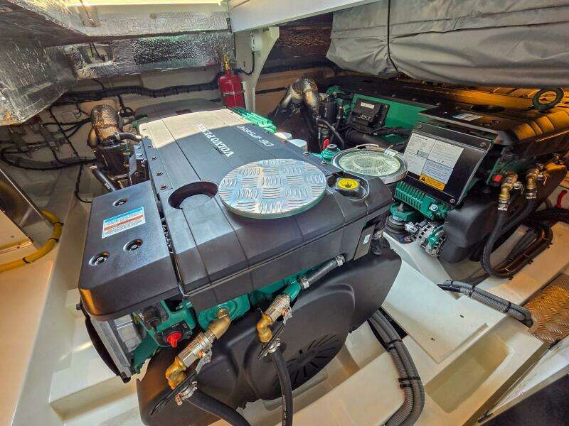44ft Marex Yacht For Sale