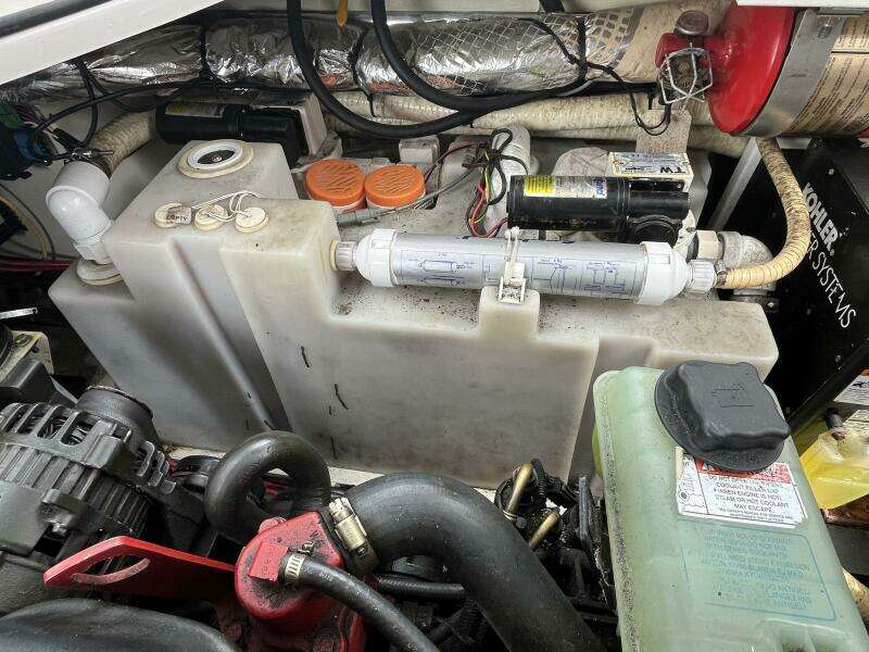 Seas the Day 35ft Four Winns Yacht For Sale