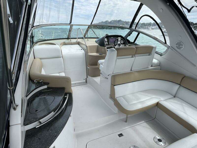 Seas the Day 35ft Four Winns Yacht For Sale