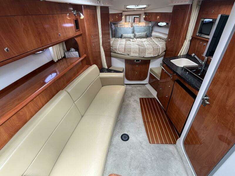 Seas the Day 35ft Four Winns Yacht For Sale